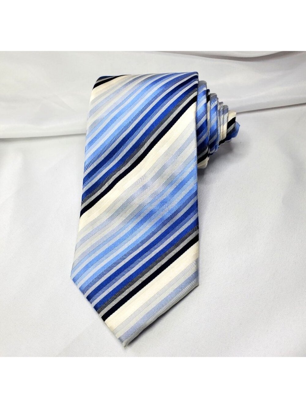 Alexandre London Savile Row Blue White Striped 100% Silk Tie 3.5" Wide 61" Long